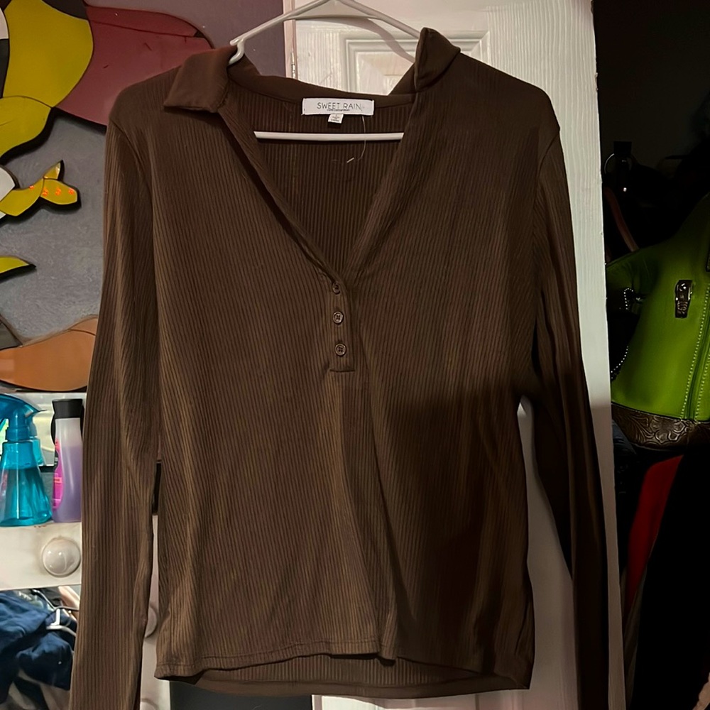 Brown long sleeve shirt